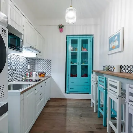 Flora-heartbeat Old Three Bedrooms Daire *