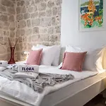 Flora-heartbeat Old Three Bedrooms Apartment Dubrovnik