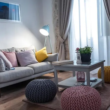 Flora-heartbeat Old Three Bedrooms *