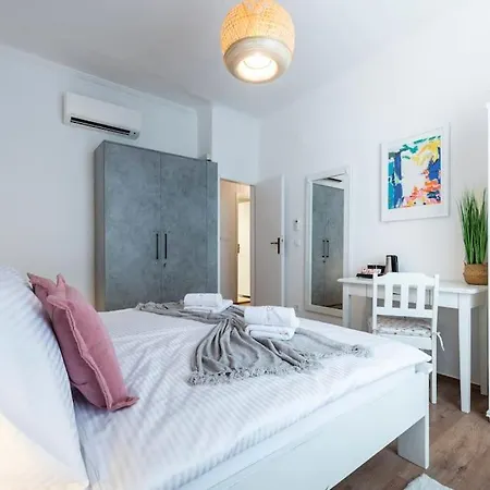 Daire Flora-heartbeat Old Three Bedrooms
