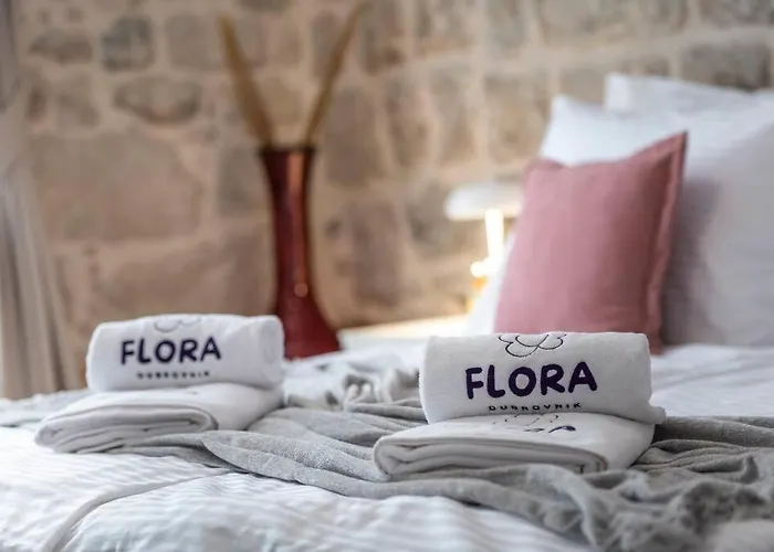 Flora-heartbeat Old Three Bedrooms דירה דוברובניק