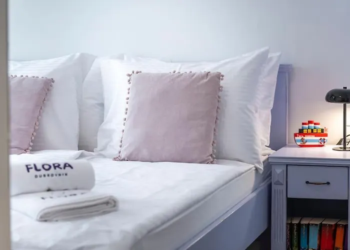Flora-heartbeat Old Three Bedrooms דירה דוברובניק