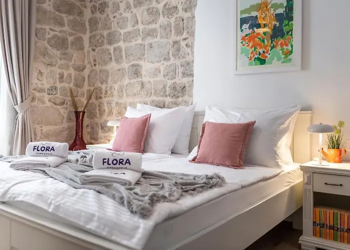Flora-heartbeat Old Three Bedrooms דירה דוברובניק