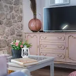 Flora-heartbeat Old Three Bedrooms Διαμέρισμα