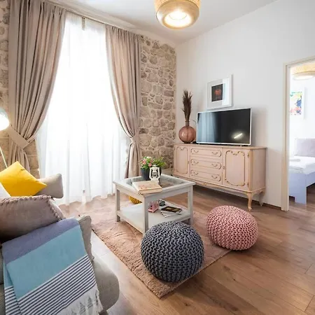 Appartement Flora-heartbeat Old Three Bedrooms *