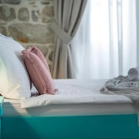 Flora-heartbeat Old Three Bedrooms *