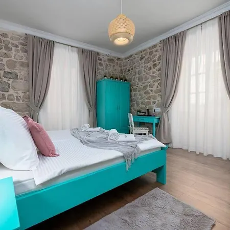 Flora-heartbeat Old Three Bedrooms *