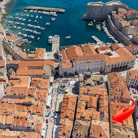 Flora-heartbeat Old Three Bedrooms