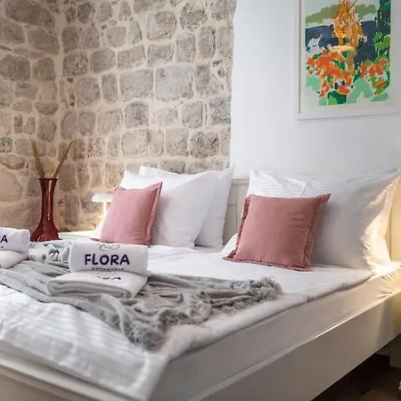 Flora-heartbeat Old Three Bedrooms דירה דוברובניק